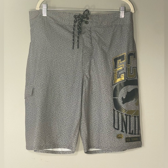 Ecko Unlimited Other - Men’s Echo Unlimited L Board Shorts
Back pocket, side pocket
Gray black gold